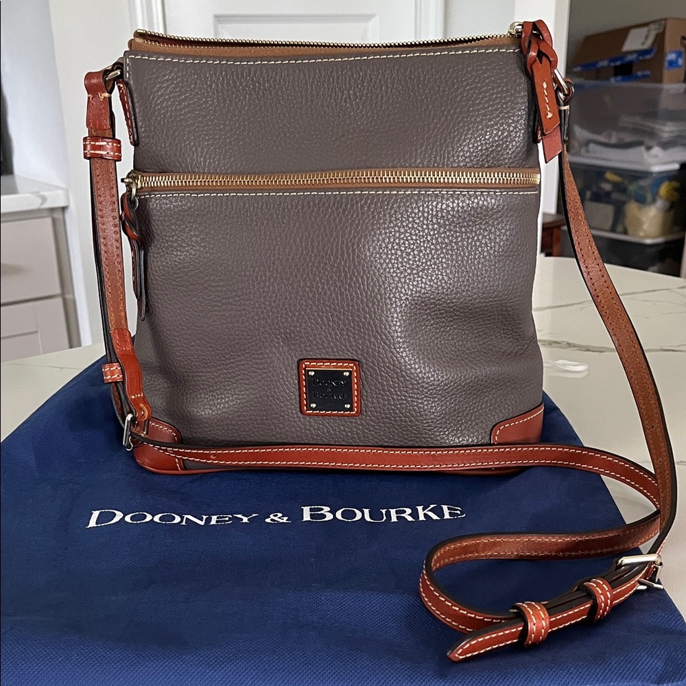 Dooney & Bourke Crossbody Elephant Gray Leather Messenger Bag
